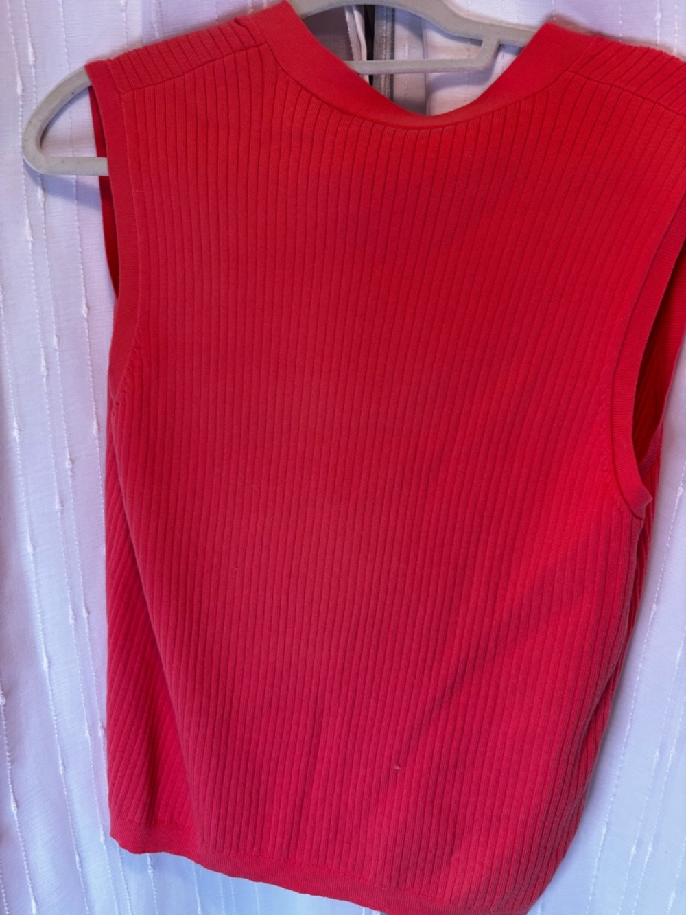 Ann Taylor Bright Red Ribbed Button-Front Sleeveless Vest - Picture 2 of 2
